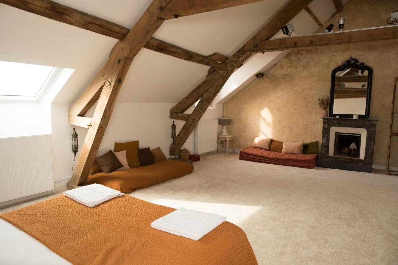 Maison D'Hotes La Doucelle Culture Et Bien-Etre Lignieres-Orgeres Eksteriør bilde